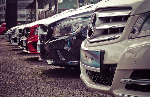 広島にある車屋としてお客様の理想の中古車探しをサポートいたします