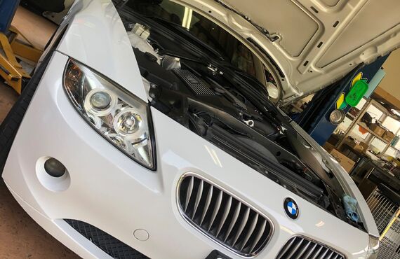 広島でBMWの車検・修理なら！アンリミテッドワークスまでお越しください。